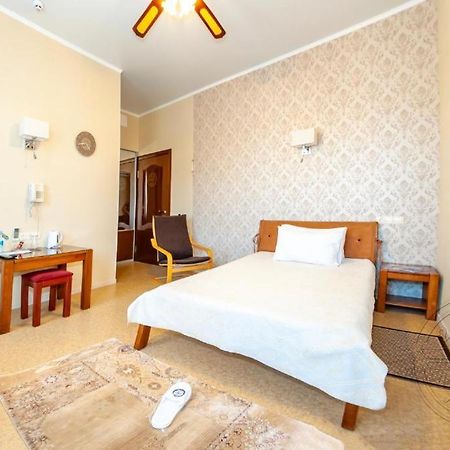 Antwo-Hotel Kharkiv Extérieur photo