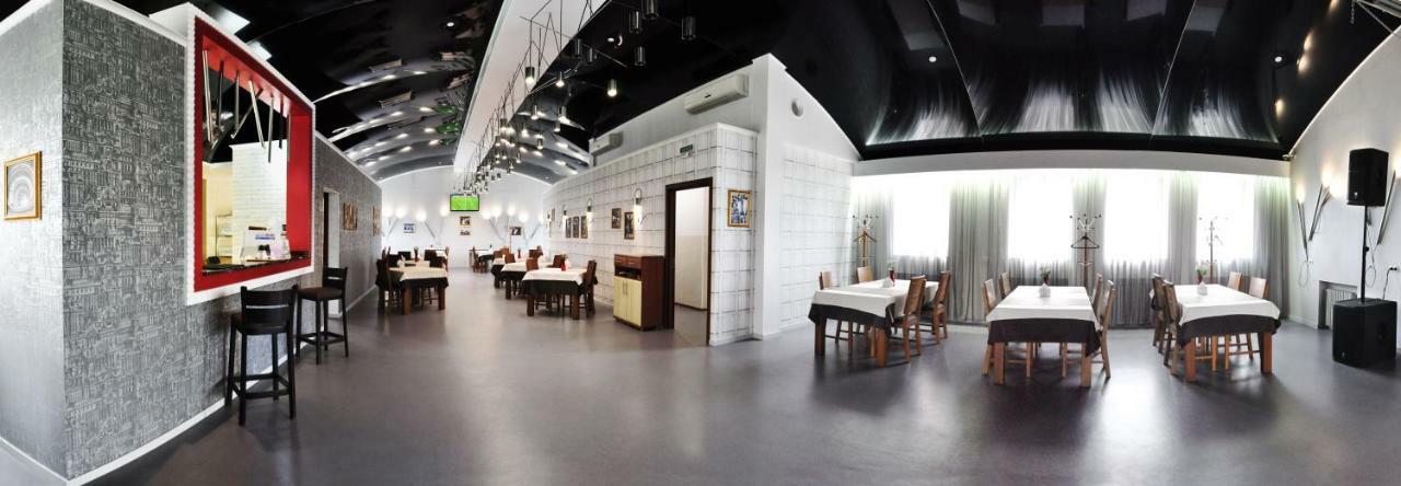 Antwo-Hotel Kharkiv Extérieur photo